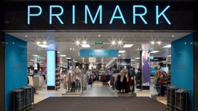 Primark incluye cafeterías y peluquerías en la apertura de su tienda más grande del mundo