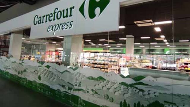 Carrefour Express empieza con Grupo Abades en sus gasolineras