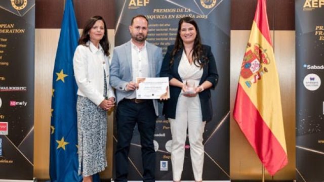 Franquiciados de La Botica de los Perfumes en Gijón, los mejores de España