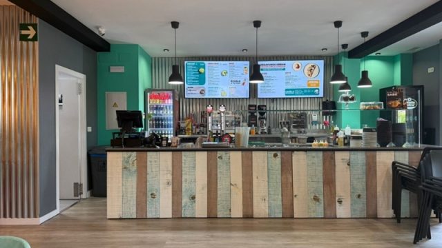 Urban Poke impulsa su expansión con nuevas franquicias