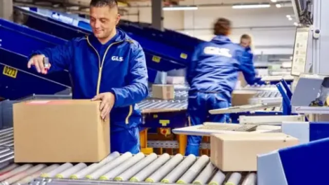 GLS y Metro de Madrid avanzan en su proyecto de última milla con lockers