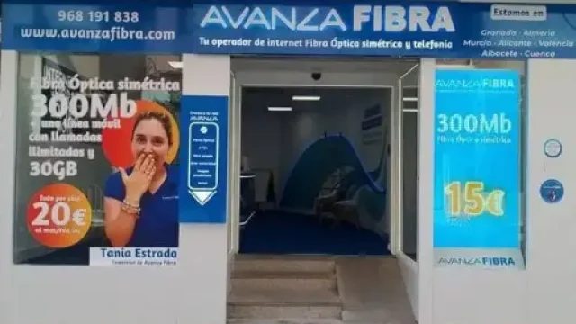 Vodafone y Avanza Fibra se asocian para reforzar servicios de telefonía y fibra